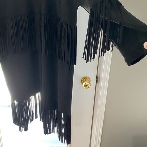 ❌SOLD❌ Zara black suede fringe overcoat - Picture 8 of 13